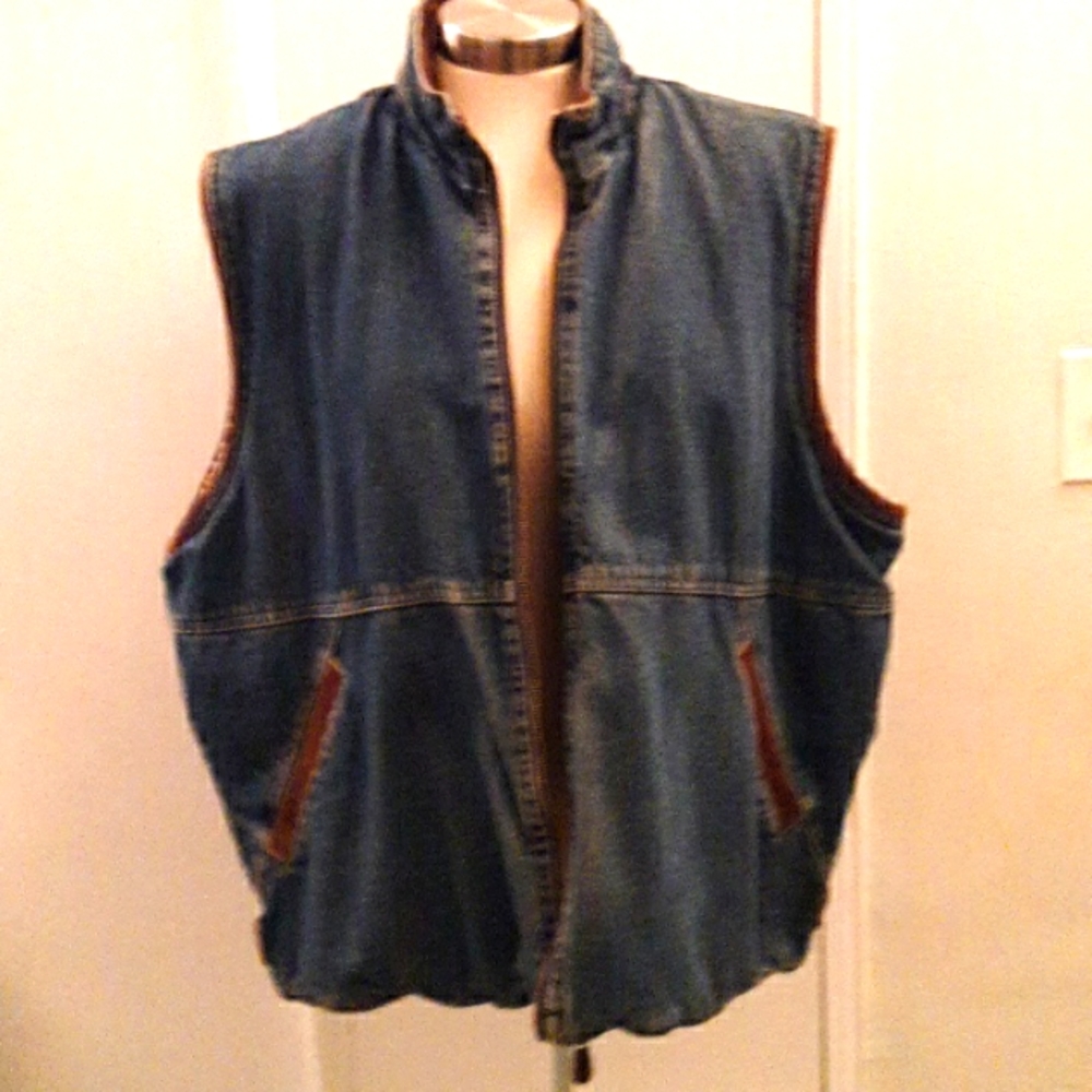 Like New Wrangler Vest